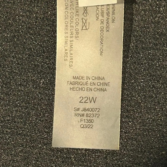 Raisins curve NWT black Keiora swimsuit bottoms size 22W - Picture 9 of 11